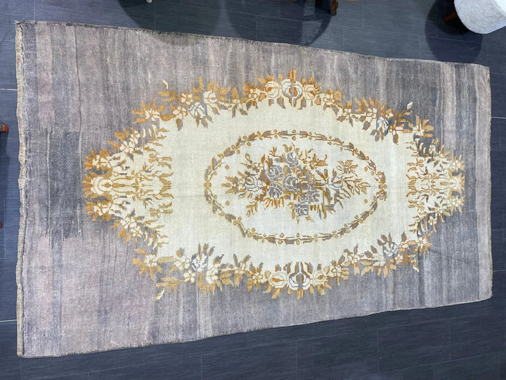 Grey Turkish Runner Rug 4' 9" x 8' 6" Hand-Knotted | No. WR94579