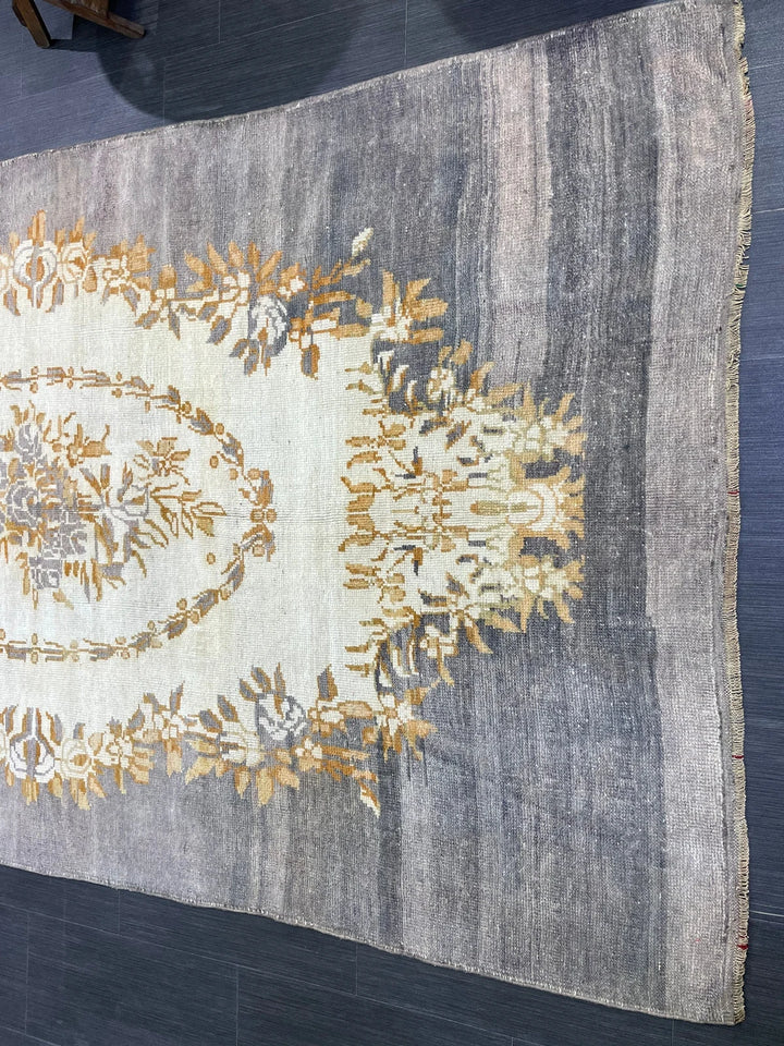 Grey Turkish Runner Rug 4' 9" x 8' 6" Hand-Knotted | No. WR94579