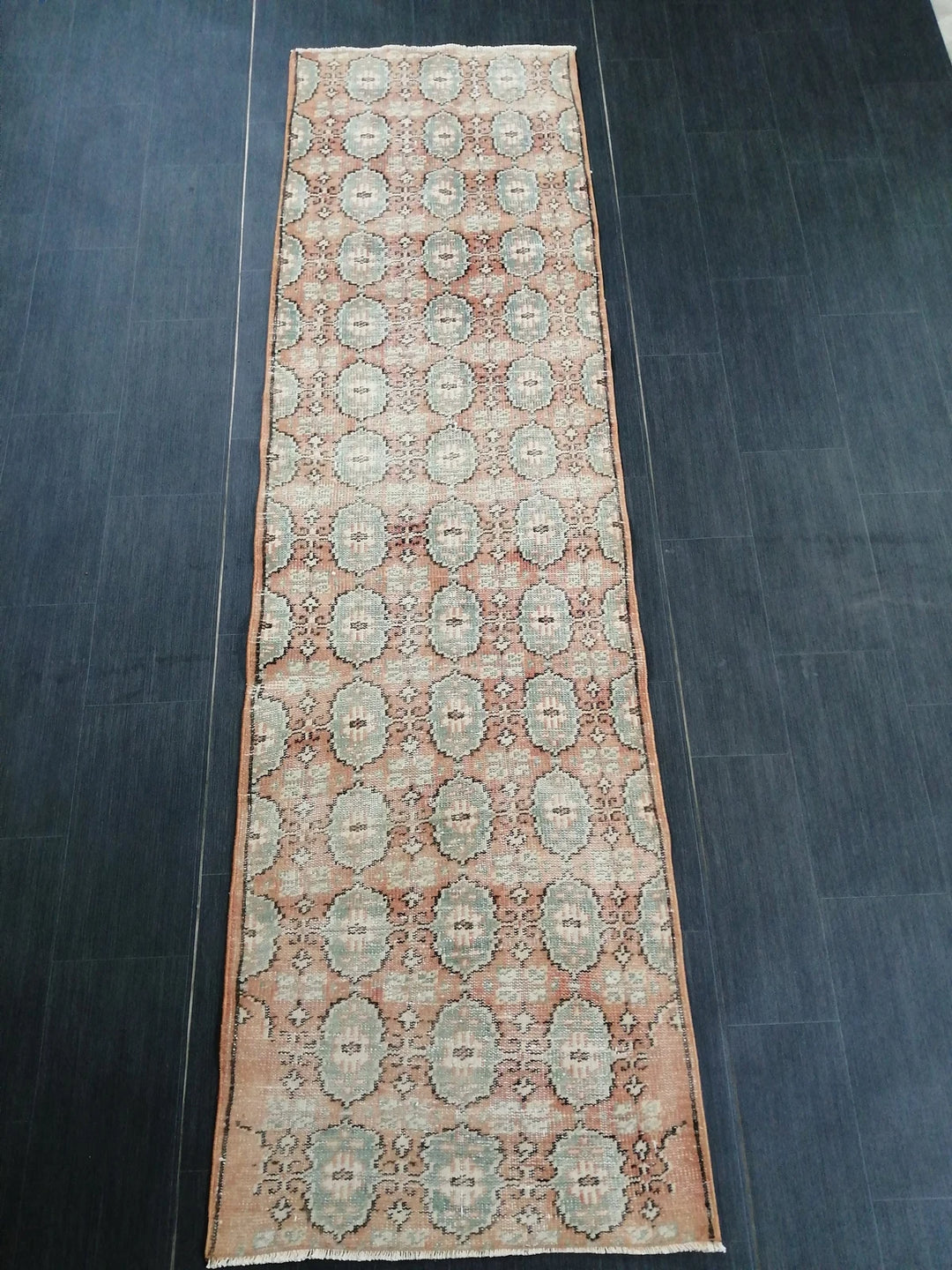 Beige Turkish Runner Rug 2' 9" x 9' 5" Hand-Knotted | No. WR94652
