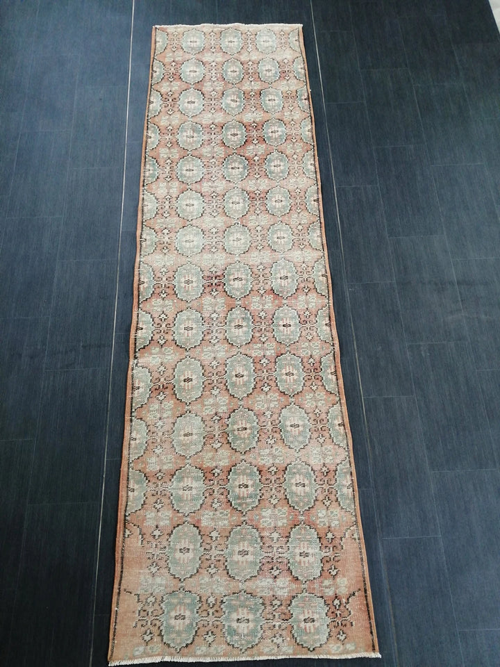 Beige Turkish Runner Rug 2' 9" x 9' 5" Hand-Knotted | No. WR94652