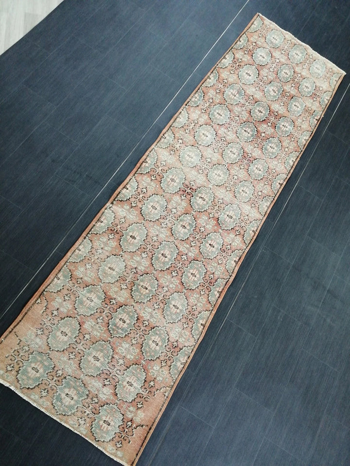 Beige Turkish Runner Rug 2' 9" x 9' 5" Hand-Knotted | No. WR94652