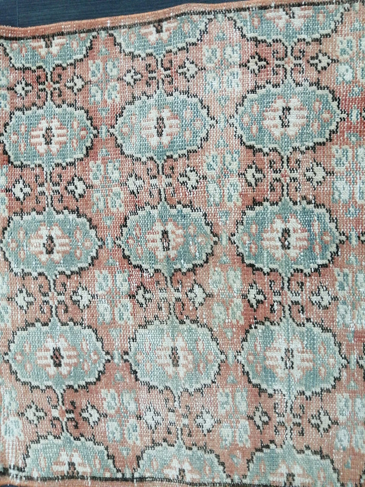 Beige Turkish Runner Rug 2' 9" x 9' 5" Hand-Knotted | No. WR94652