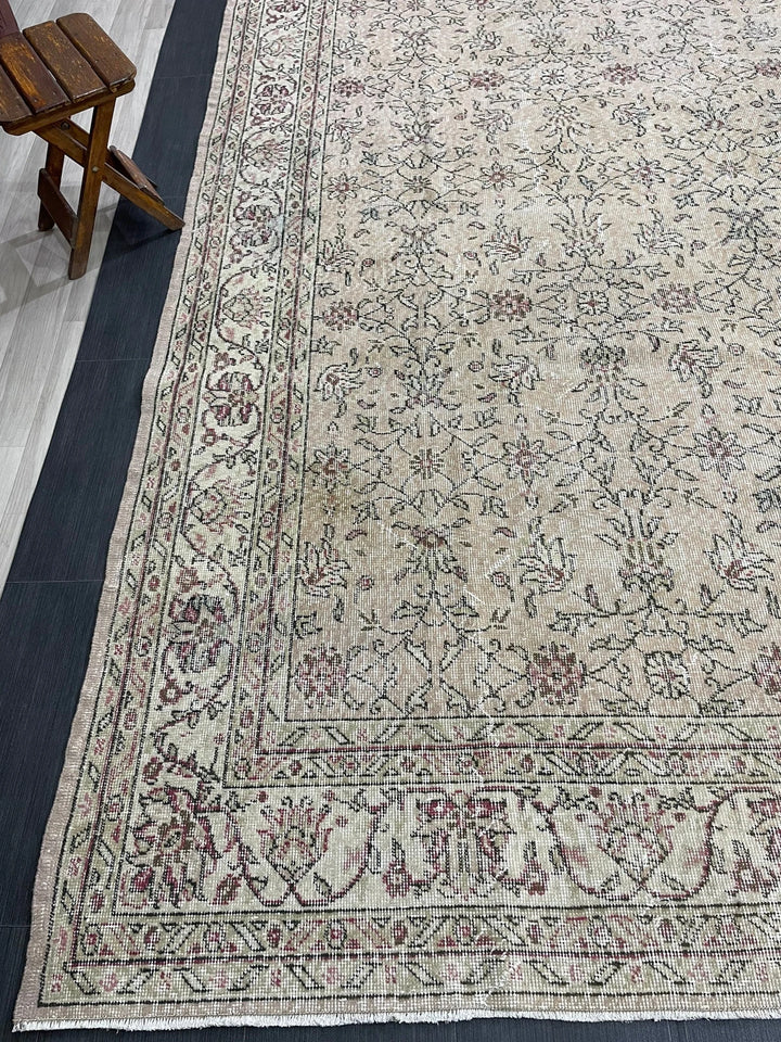 Pink Turkish Runner Rug 8' 2" x 11' 4" Hand-Knotted | No. WR95145