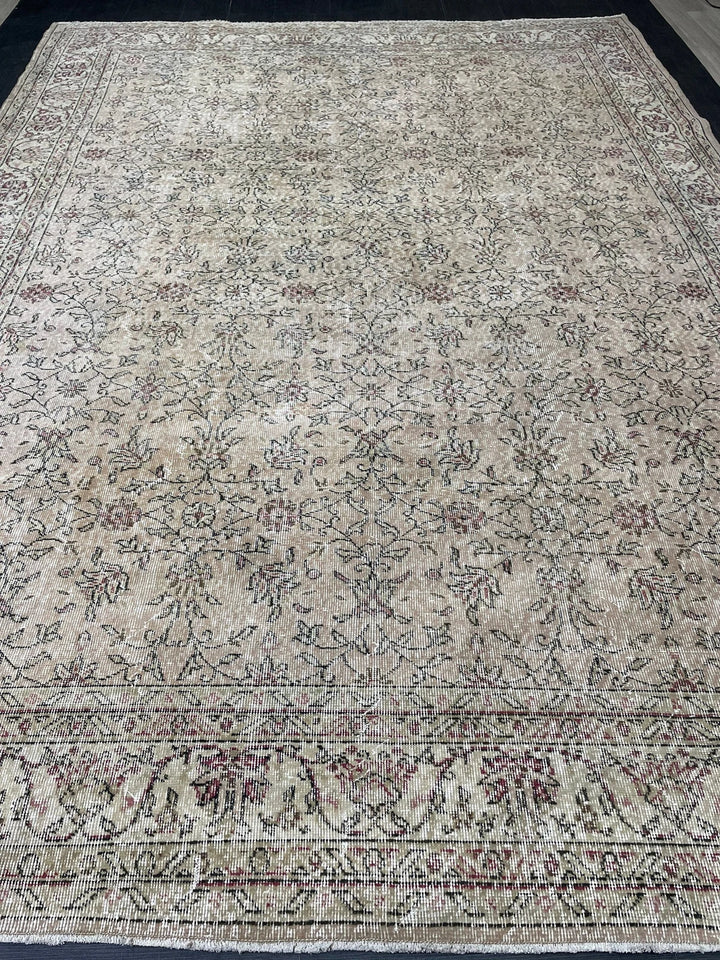 Pink Turkish Runner Rug 8' 2" x 11' 4" Hand-Knotted | No. WR95145