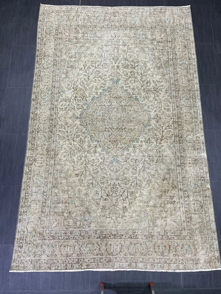 Rust Turkish Runner Rug 5' 7" x 8' 10" Hand-Knotted | No. WR95923