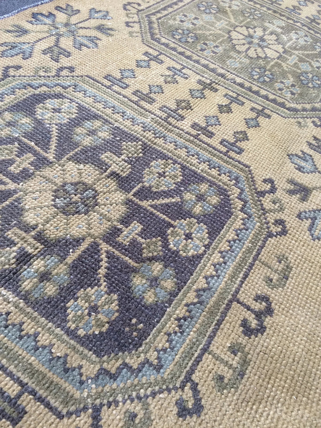 Beige Turkish Runner Rug 8' x 12' Hand-Knotted | No. WR96017