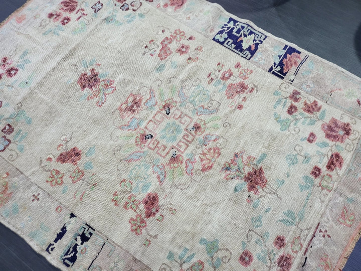 Beige Turkish Runner Rug 4' 1" x 5' 7" Hand-Knotted | No. WR96865