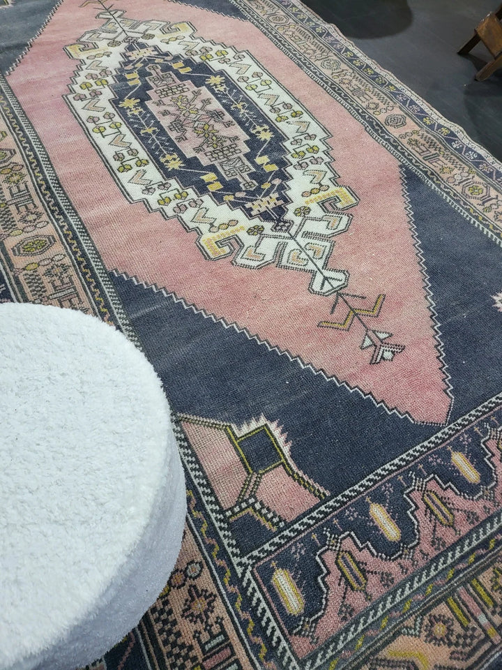 Beige Turkish Runner Rug 4' 4" x 8' 9" Hand-Knotted | No. WR97395