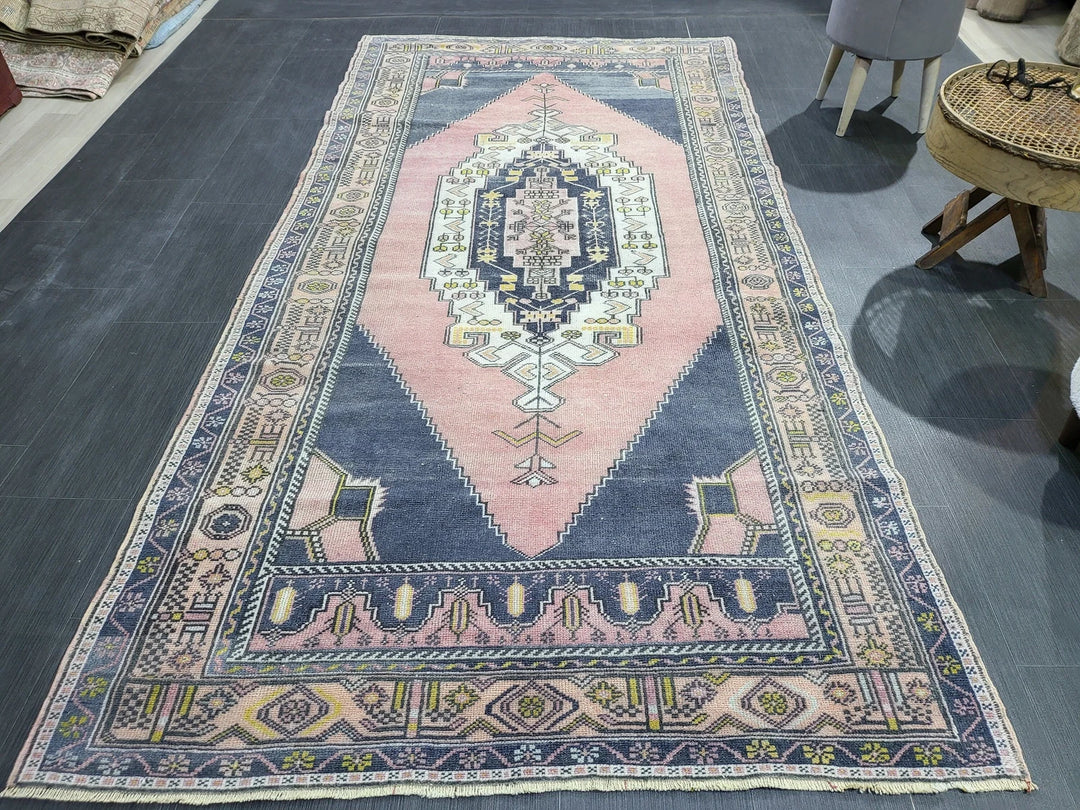 Beige Turkish Runner Rug 4' 4" x 8' 9" Hand-Knotted | No. WR97395