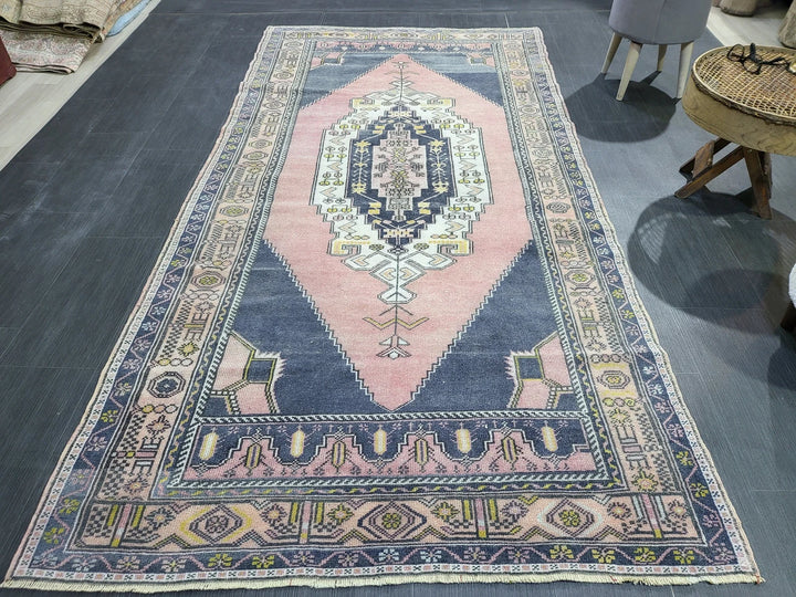 Beige Turkish Runner Rug 4' 4" x 8' 9" Hand-Knotted | No. WR97395