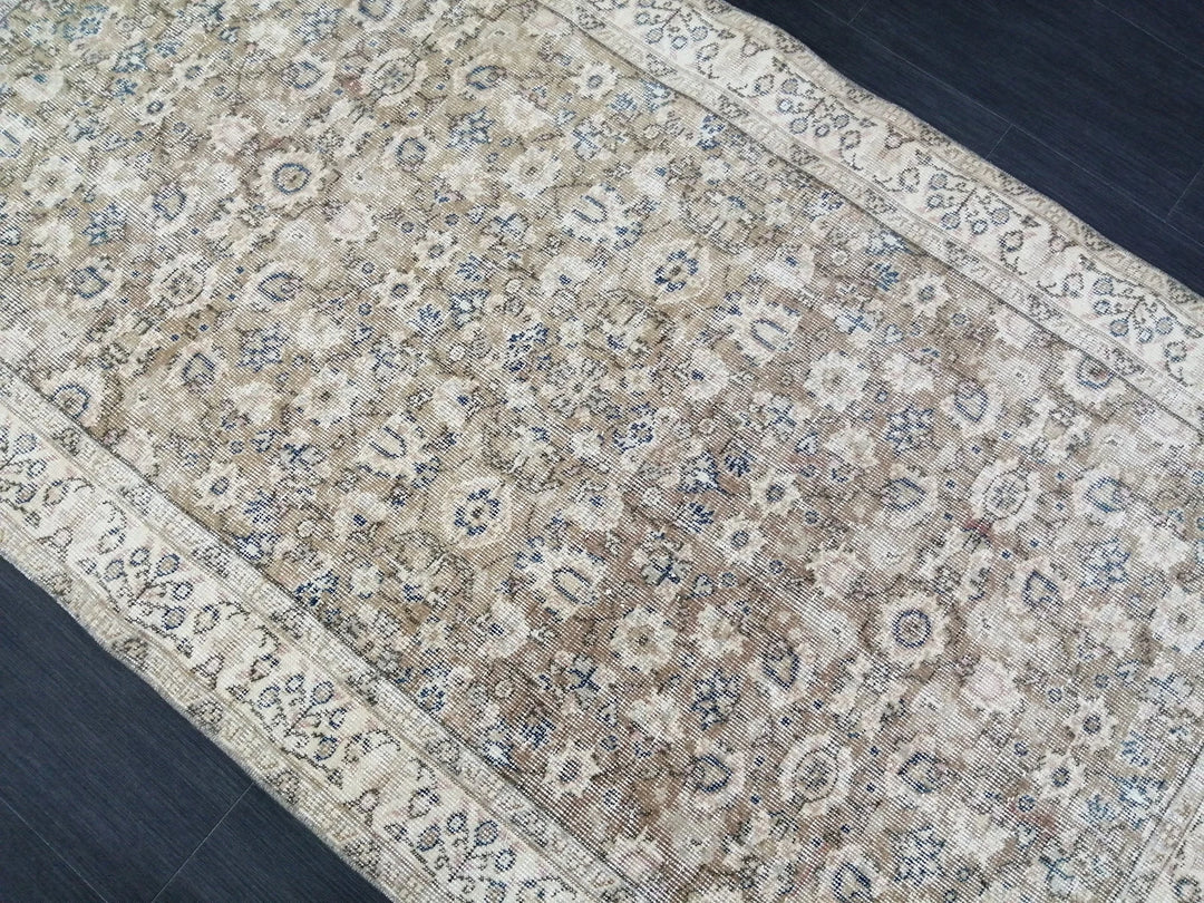 Tan Turkish Oushak Rug 3' 10" x 6' 11" Hand-Knotted | No. WR97447