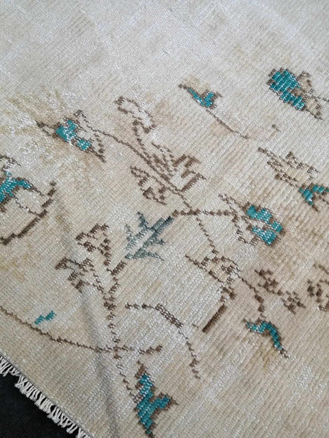 Beige Turkish Runner Rug 6' x 9' 2" Hand-Knotted | No. WR97521