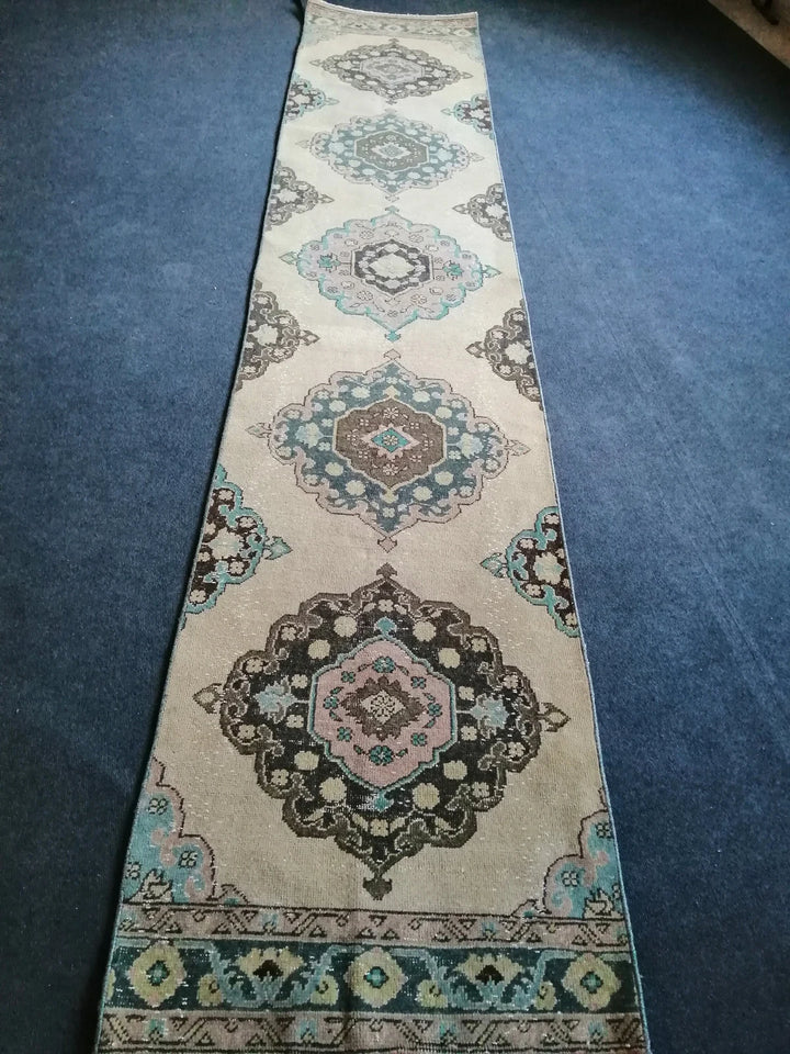 Beige Turkish Runner Rug 2' 7" x 12' 11" Hand-Knotted | No. WR99098