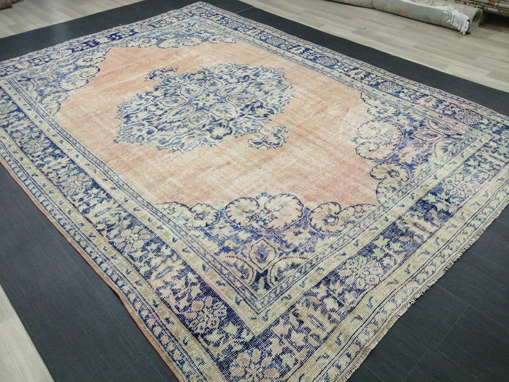 Muted Runner Rug 7' 7" x 10' 9" - No. WR99191