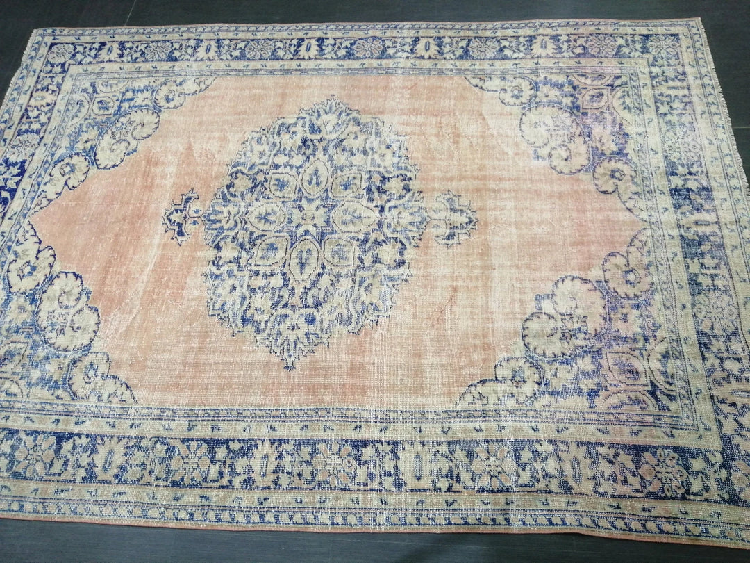 Muted Runner Rug 7' 7" x 10' 9" - No. WR99191