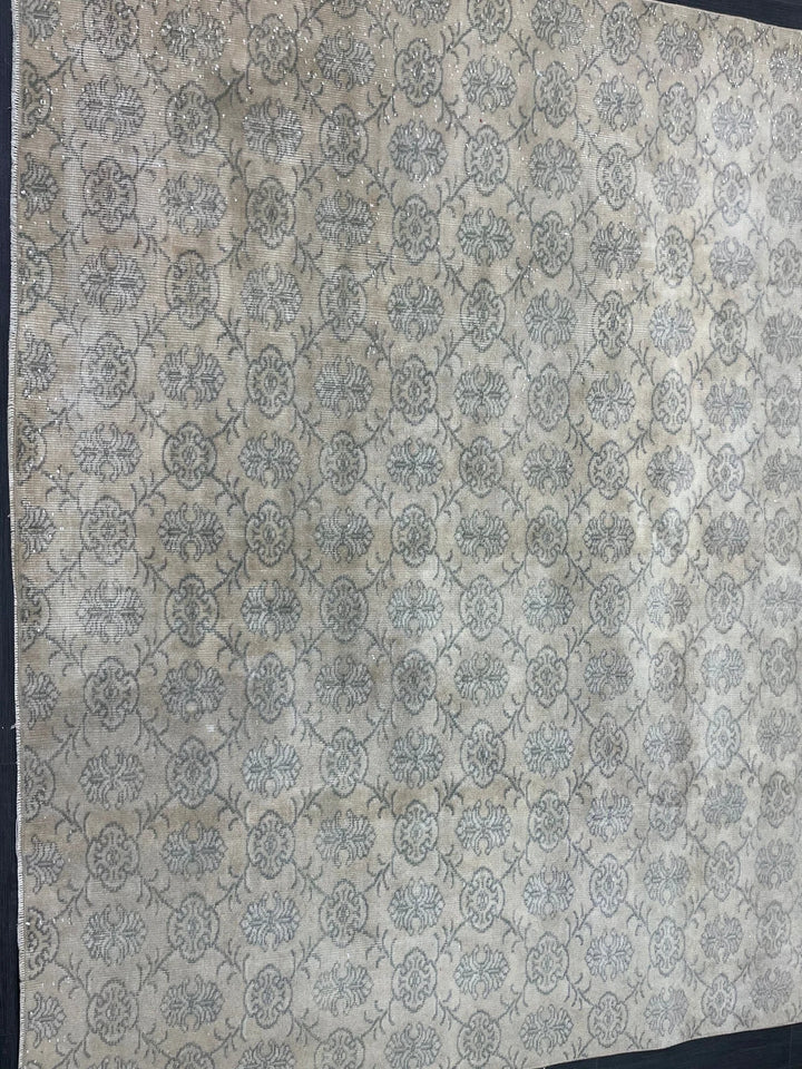Beige Turkish Runner Rug 7' 5" x 11' 11" Hand-Knotted | No. WR99698