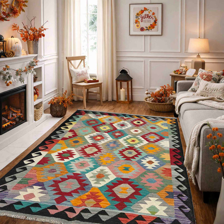 Hand Woven Wool Kelim 4' 11" x 6' 8" - No. AL191070