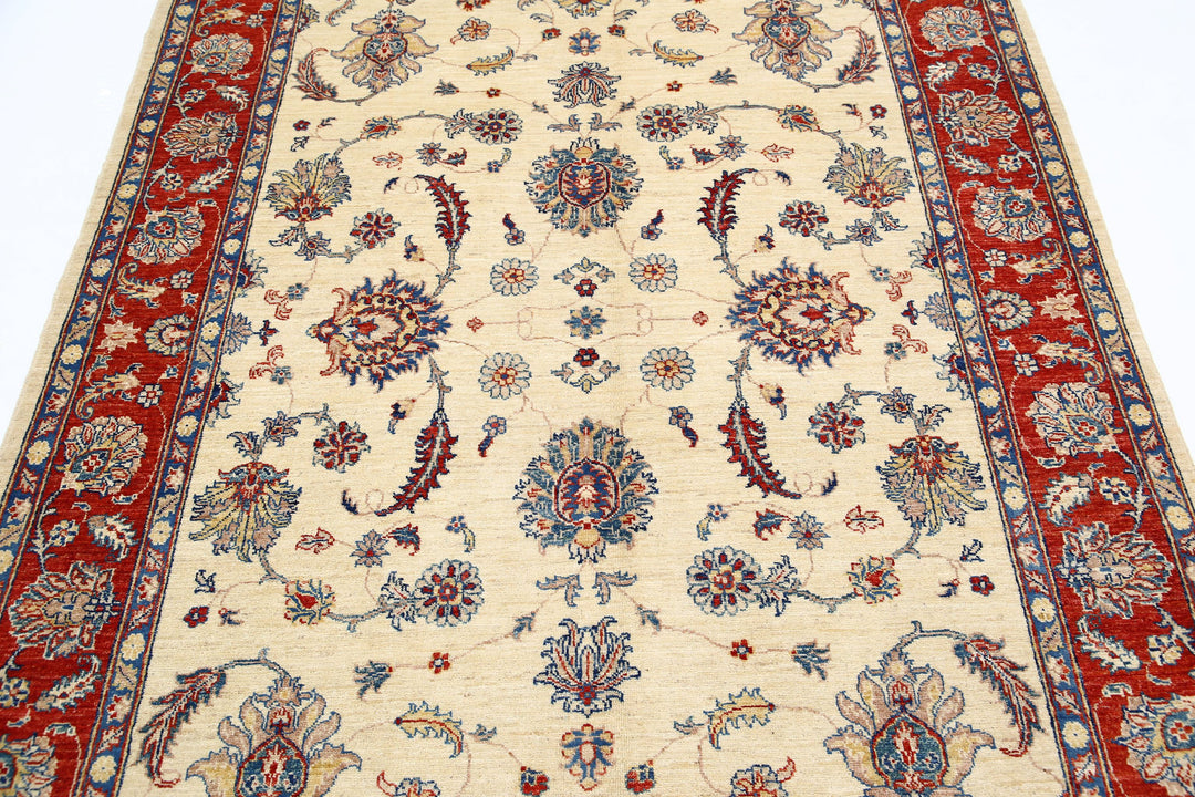 Ivory Afghan Ziegler Rug 5' 5" x 7' 9" Hand-Knotted detail