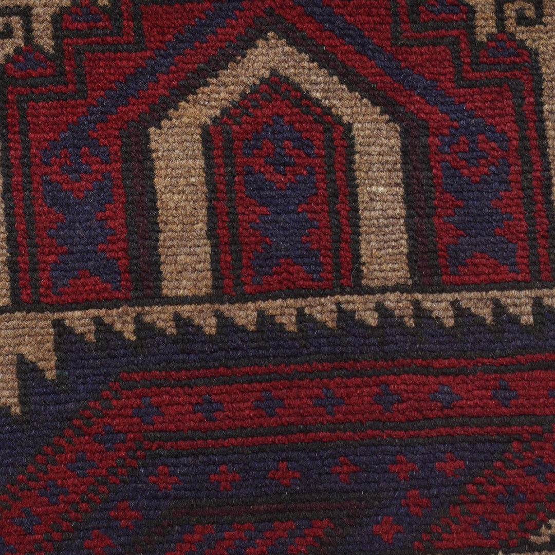 Small Prayer Carpet 2' 11" x 4' 9" - No. AL97121