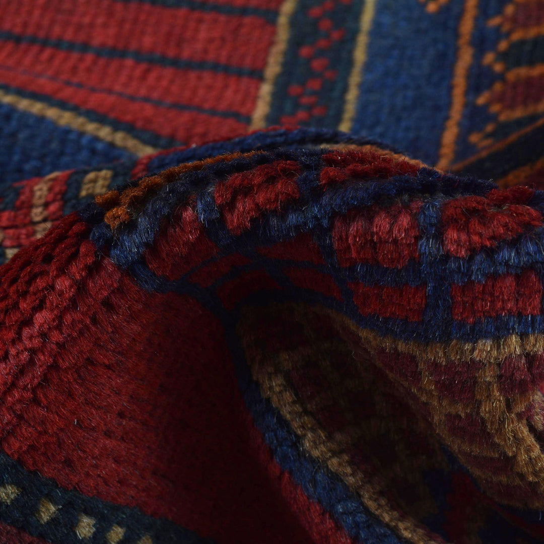 Fine Quality Prayer Rug 2' 11" x 4' 8" - No. AL13580