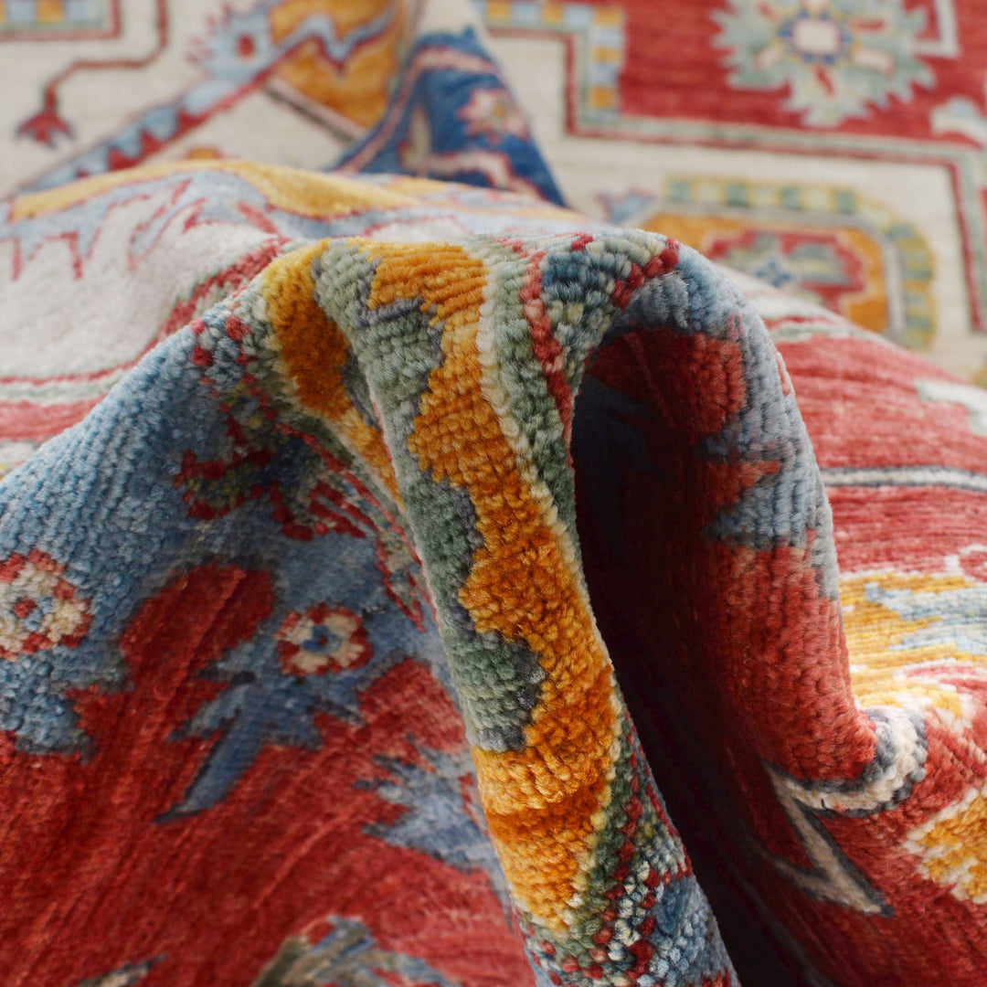 Handmade Persian Design Heriz Carpet 8' 1" x 9' 9" - No. AL15982