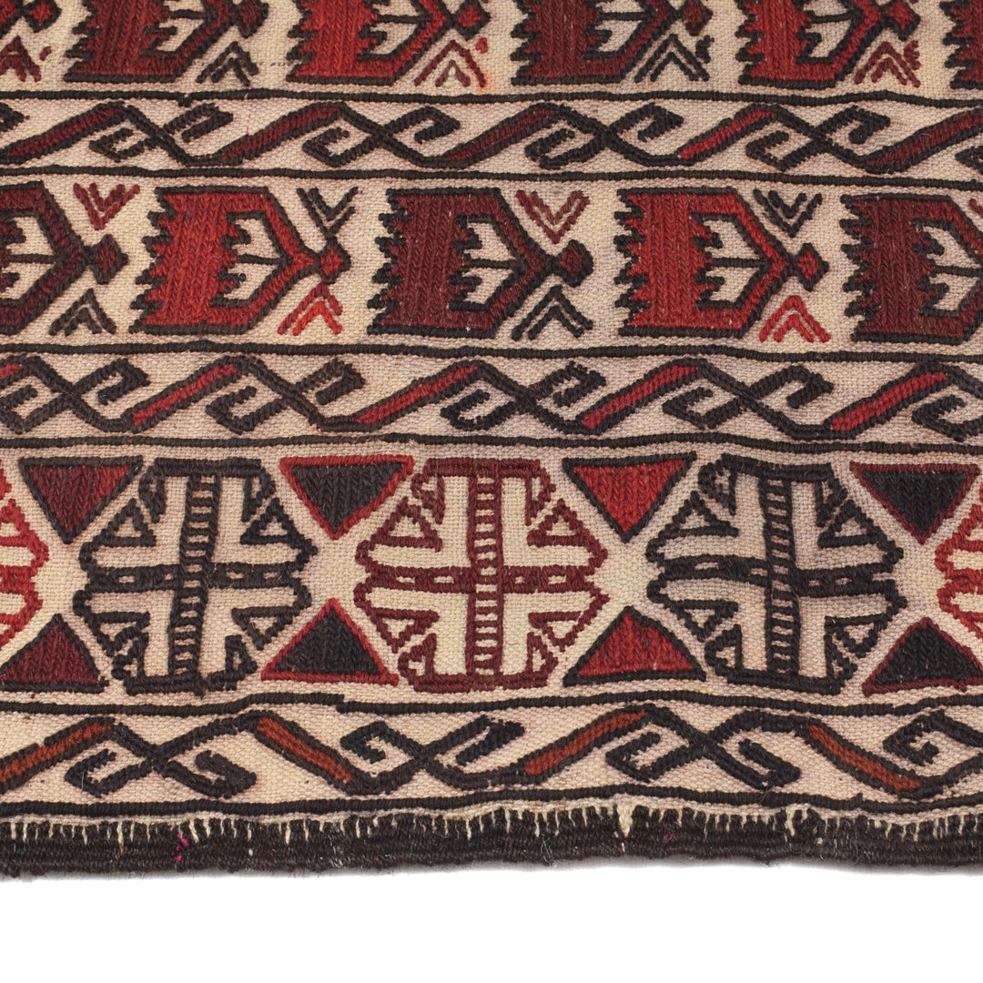 White Afghan Soumak Rug 4' 2" x 5' 11" Flat-Weave detail