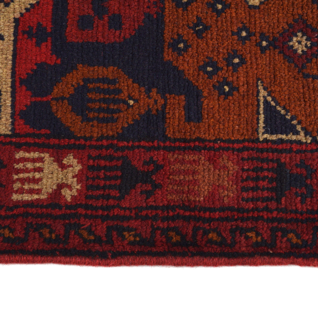 Short Area Runner Rug 1' 9" x 4' 10" - No. AL12892