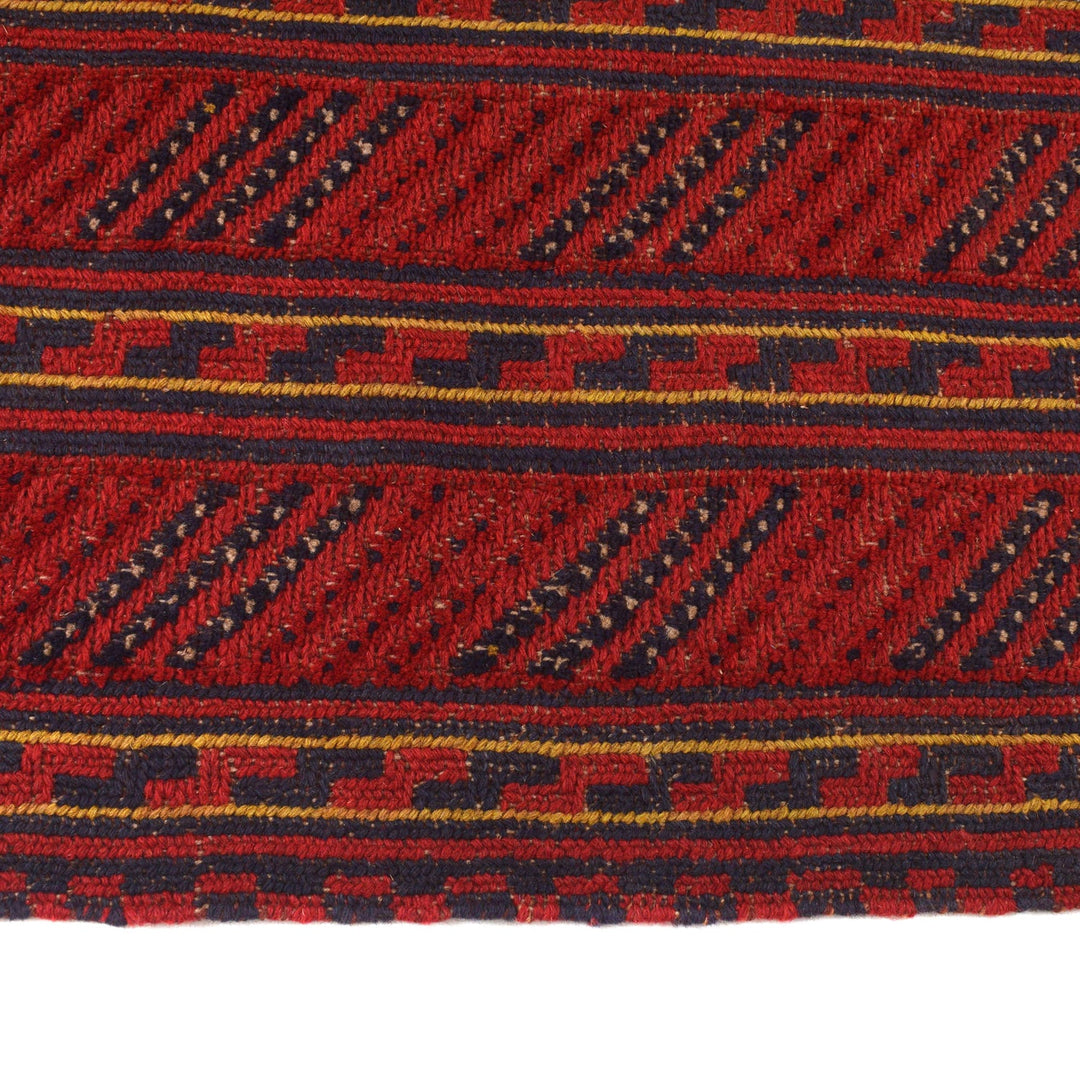 Traditional Mashwani Carpet 6' 7" x 8' 10" - No. AL13313