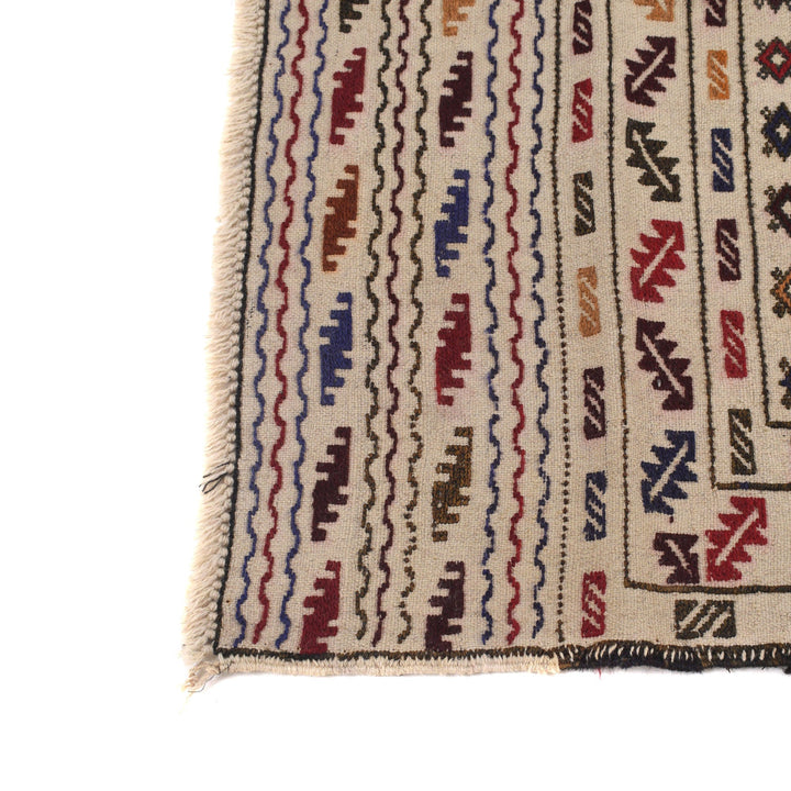 White Afghan Soumak Rug 3' 10" x 5' 10" Flat-Weave view