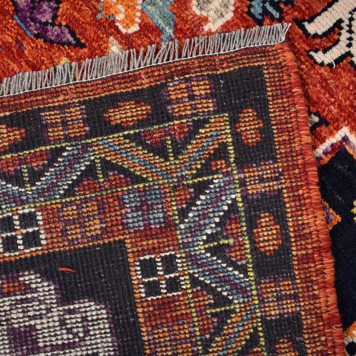 Handmade Sherazi Area Rug 5' 8" x 8' 0" - No. AL85040