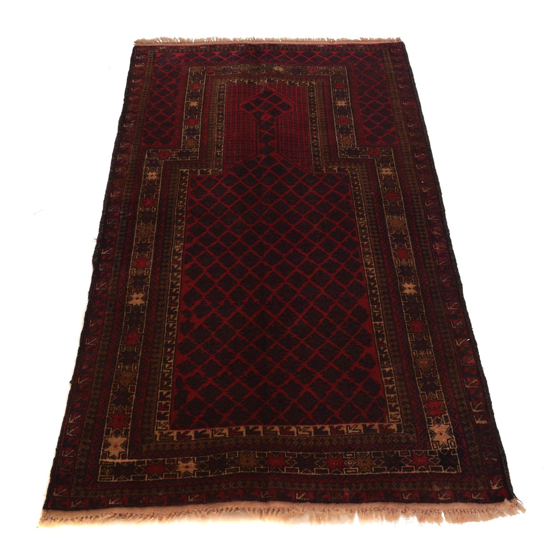 Small Prayer Carpet 2' 10" x 4' 8" - No. AL94567