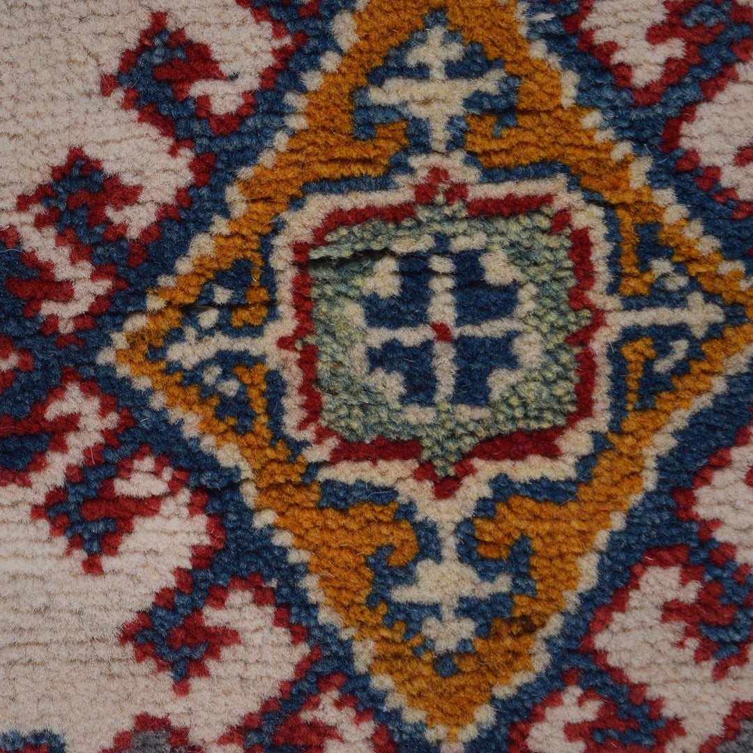 Oriental Kazak Runner Rug 2' 8" x 6' 6" - No. AL71204