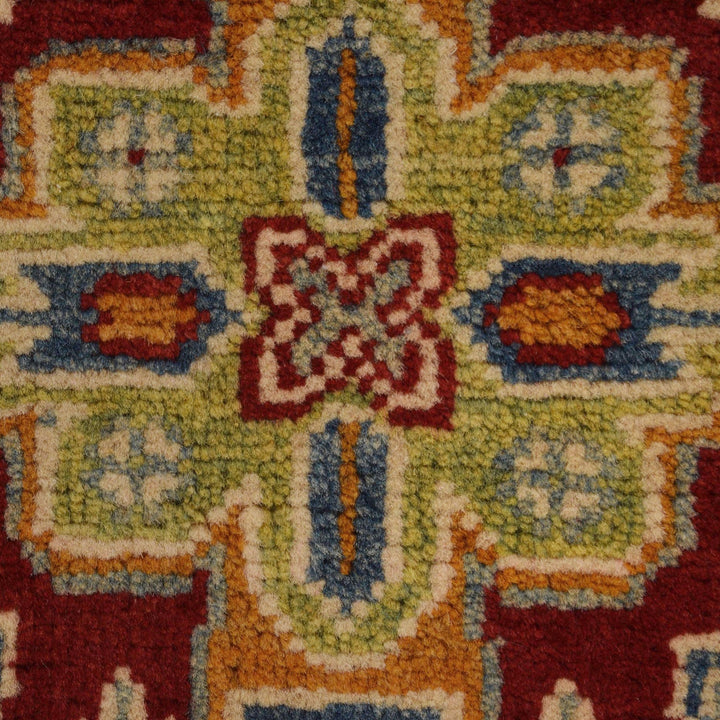 Hand knotted Kazak Rugs 3' 5" x 5' 0" - No. AL17905