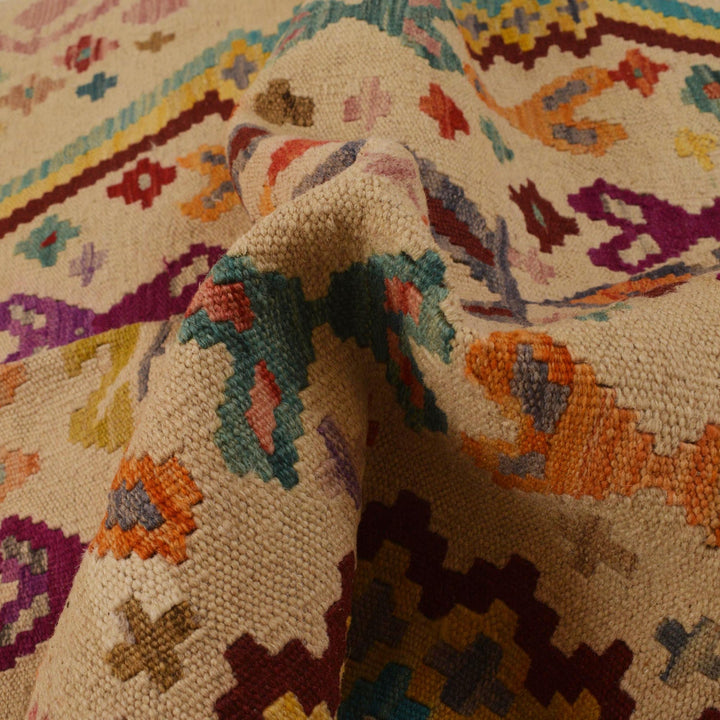 Handmade Vegetable Kilim 3' 6" x 5' 0" - No. AL86759