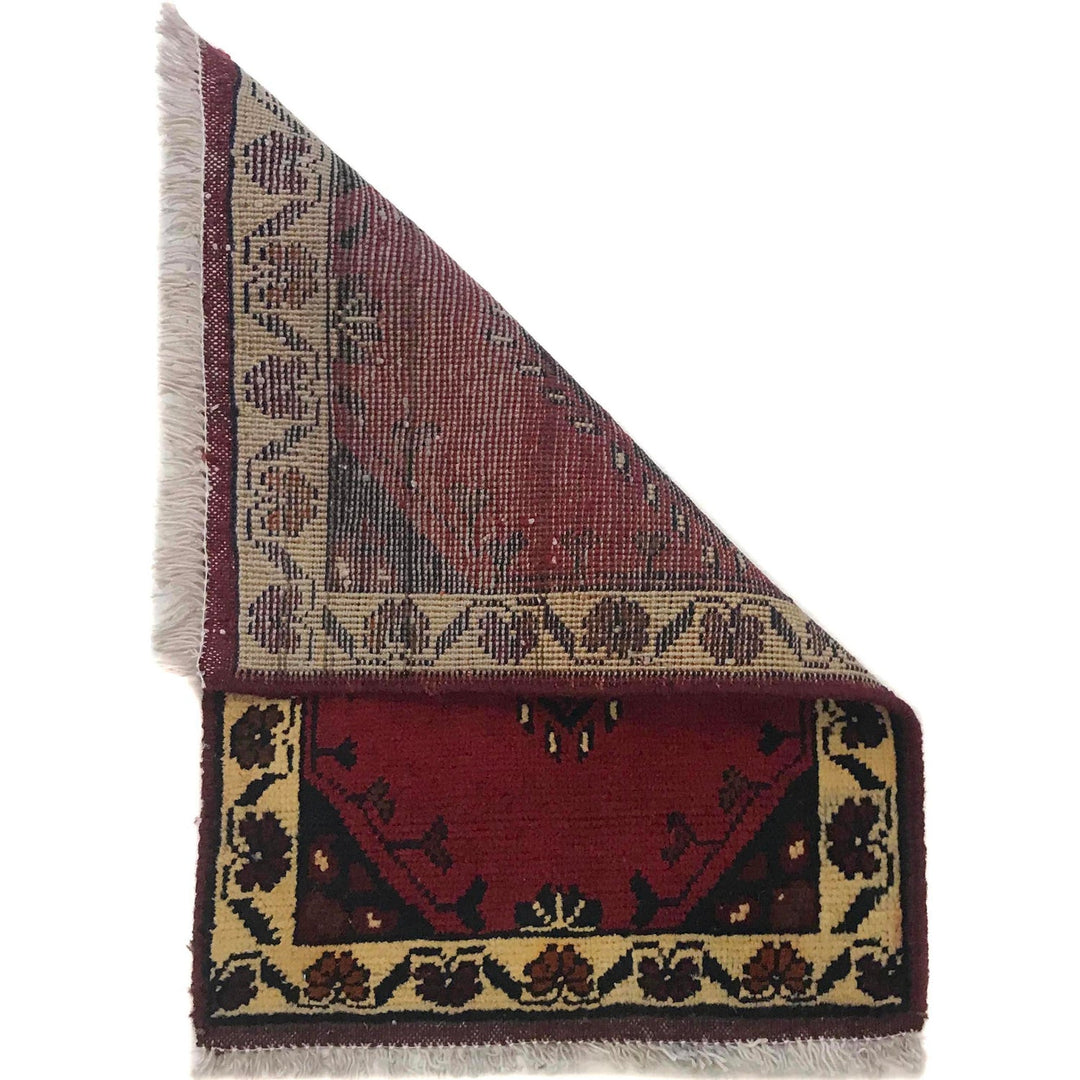 Handmade Floor Mat 1' 5" x 2' 0" - No. AL24488