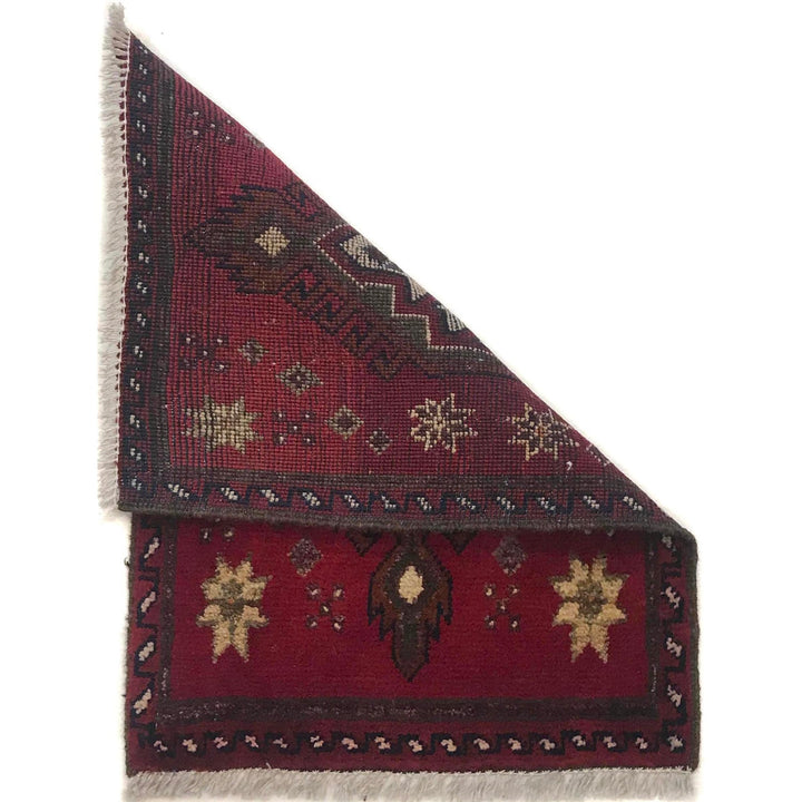 Handmade Floor Mat 1' 5" x 1' 10" - No. AL64258