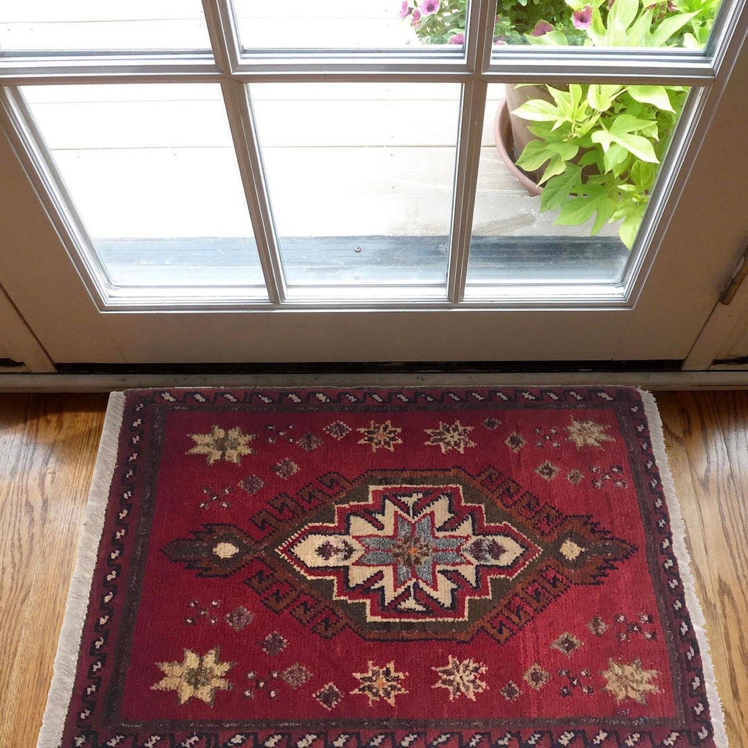 Handmade Floor Mat 1' 5" x 1' 10" - No. AL64258