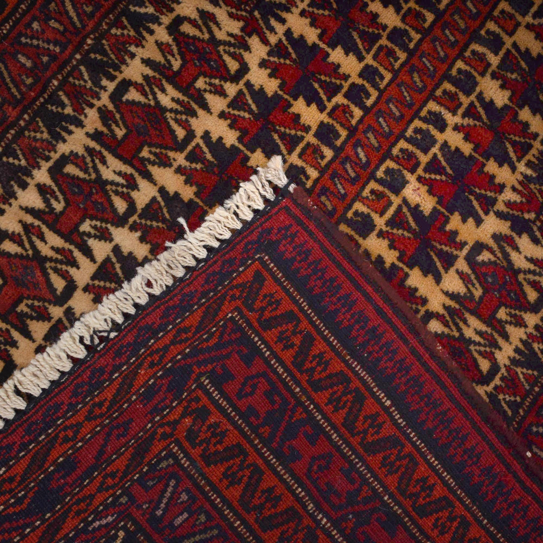 Small Prayer Carpet 2' 8" x 3' 8" - No. AL44137