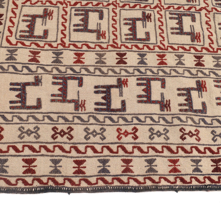 White Afghan Soumak Rug 4' 4" x 6' 2" Flat-Weave detail