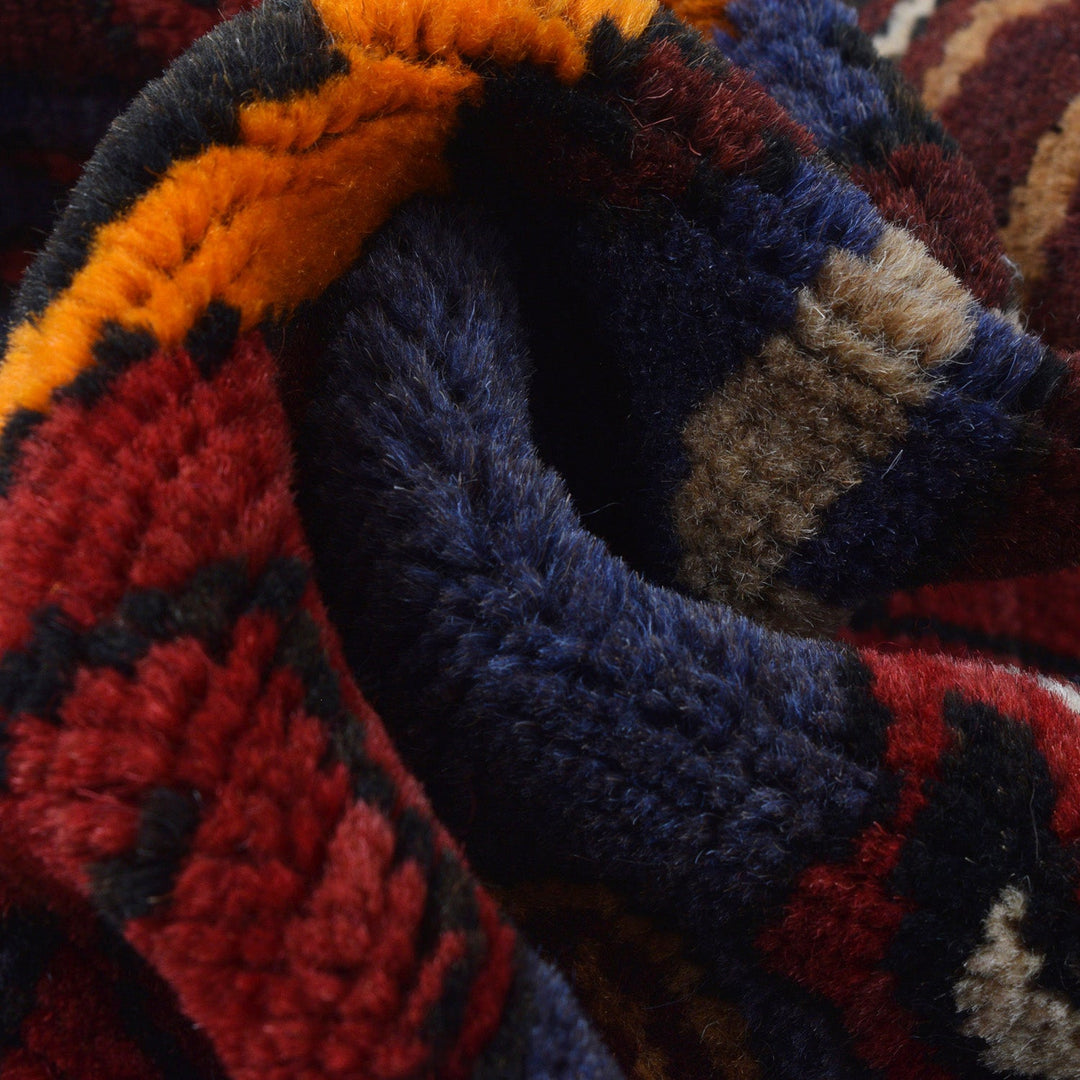 Hand Knotted Birds Pictorial Area Rug 2' 8" x 4' 9" - No. AL75604