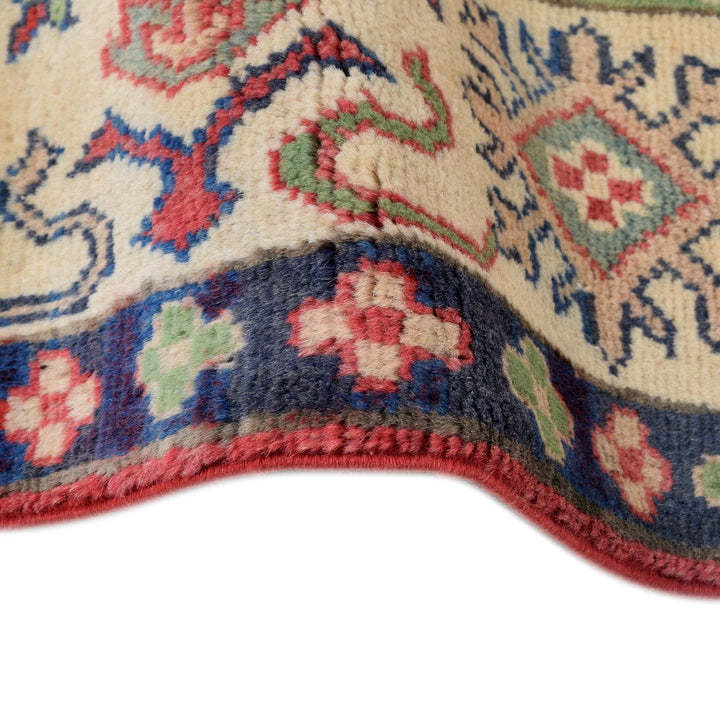 Hand Knotted Kazak Oriental Rug 4' 11" x 6' 8" - No. AL18160