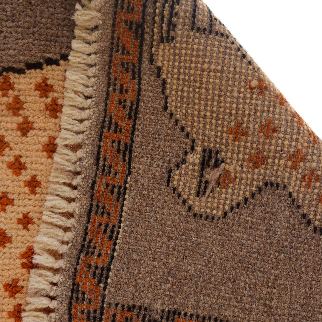 Hand Made Animal Pictorial Area Carpet 2' 9" x 4' 3" - No. AL14174