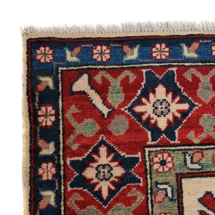 Hand knotted Kazak Rugs 4' 10" x 6' 9" - No. AL78894