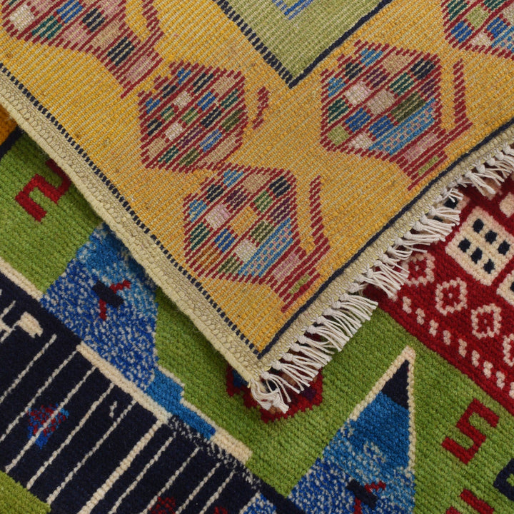 Green War Rug 2' 9" x 4' 6" - No. AL52944