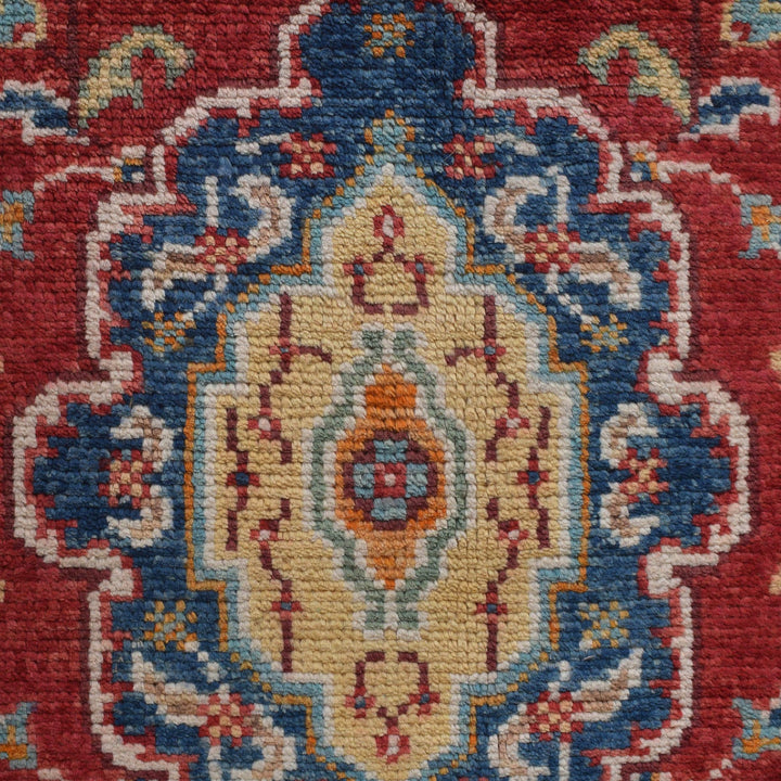 Hand Knotted Persian Heriz Area Rug 4' 0" x 5' 9" - No. AL30869