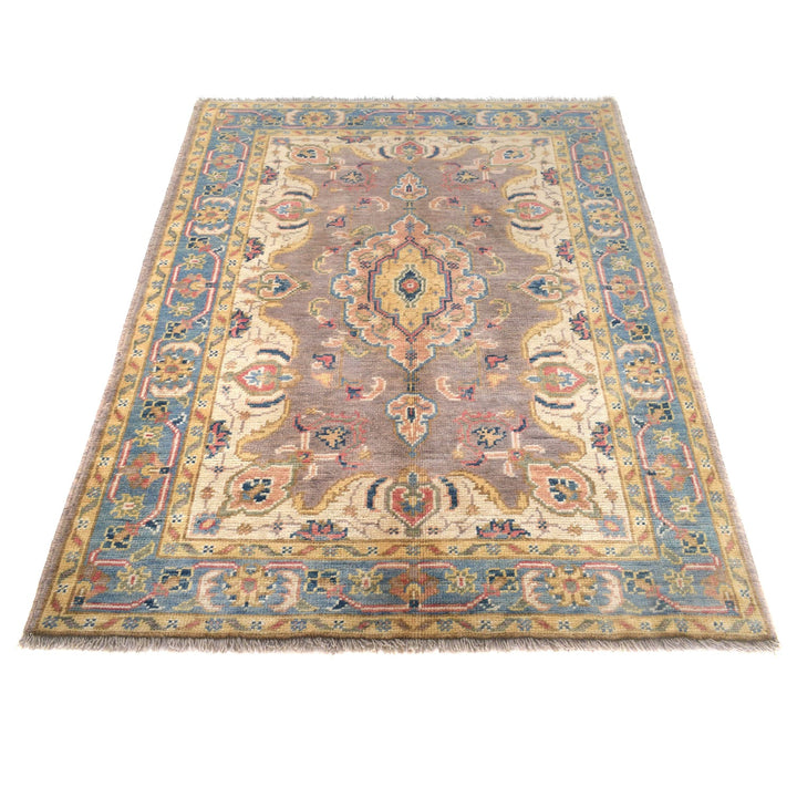 Hand Knotted Persian Design Heriz Rug 4' 1" x 5' 8" - No. AL15765