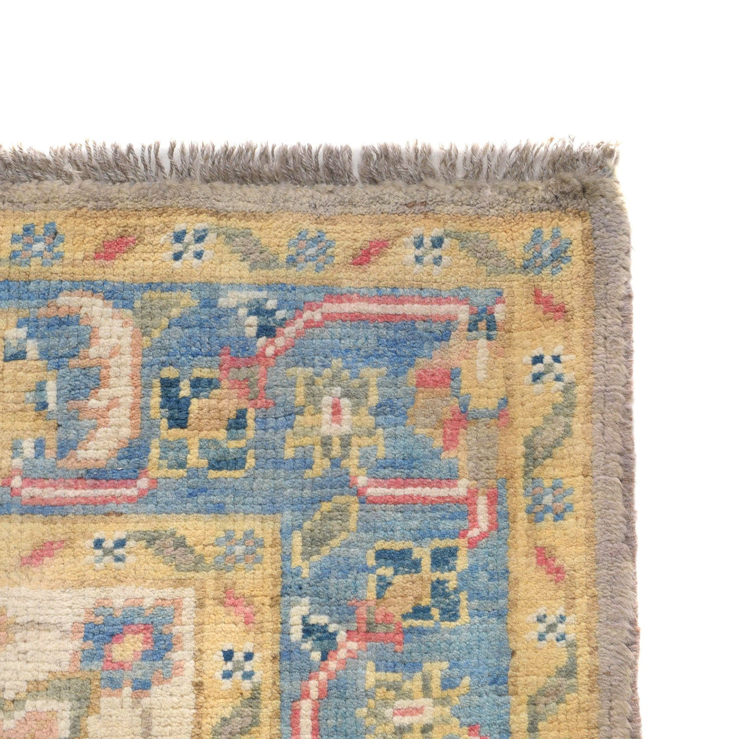 Hand Knotted Persian Design Heriz Rug 4' 1" x 5' 8" - No. AL15765