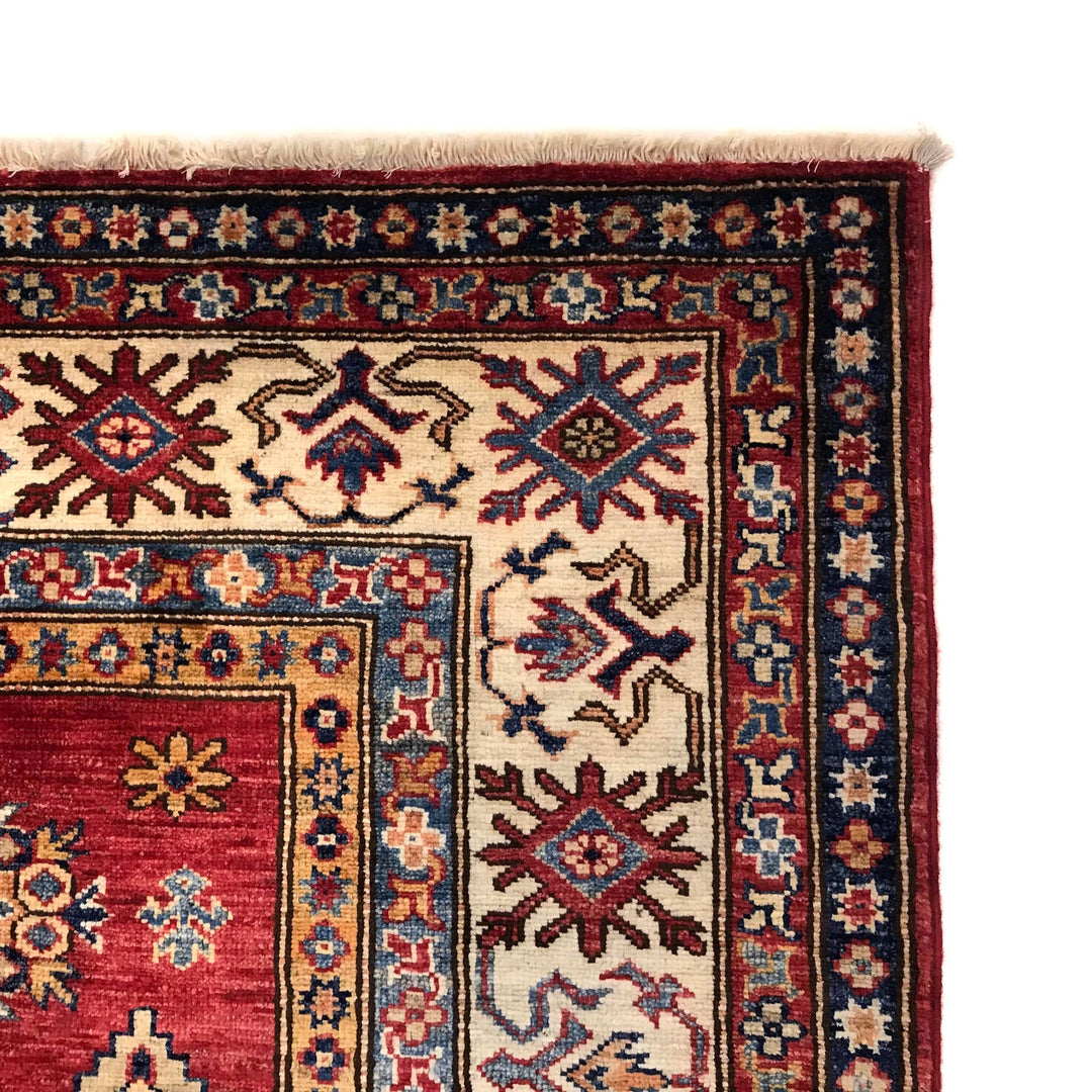 Fine Kazak Oriental Rug 5' 9" x 8' 0" - No. AL95782