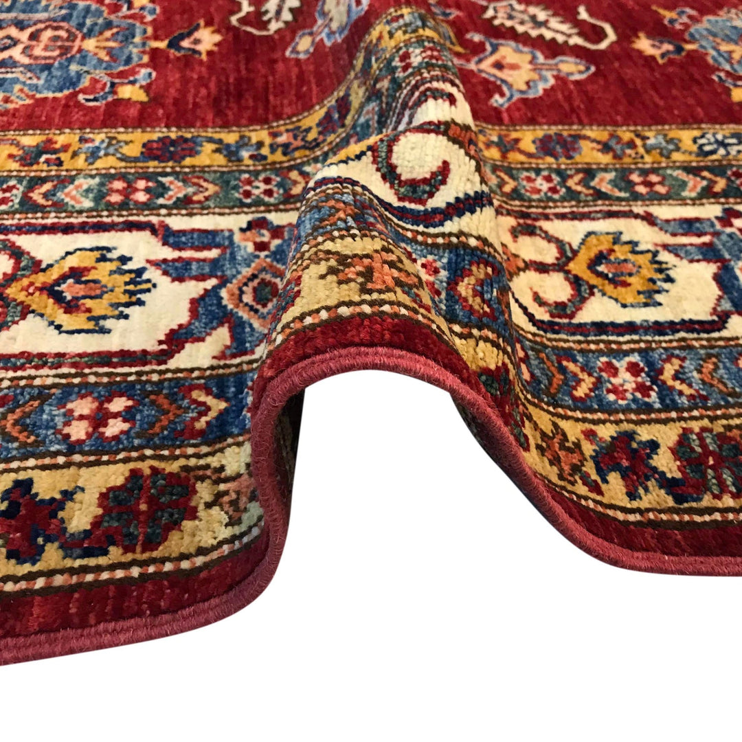 Supreme Kazak Carpet 5' 5" x 8' 6" - No. AL32015