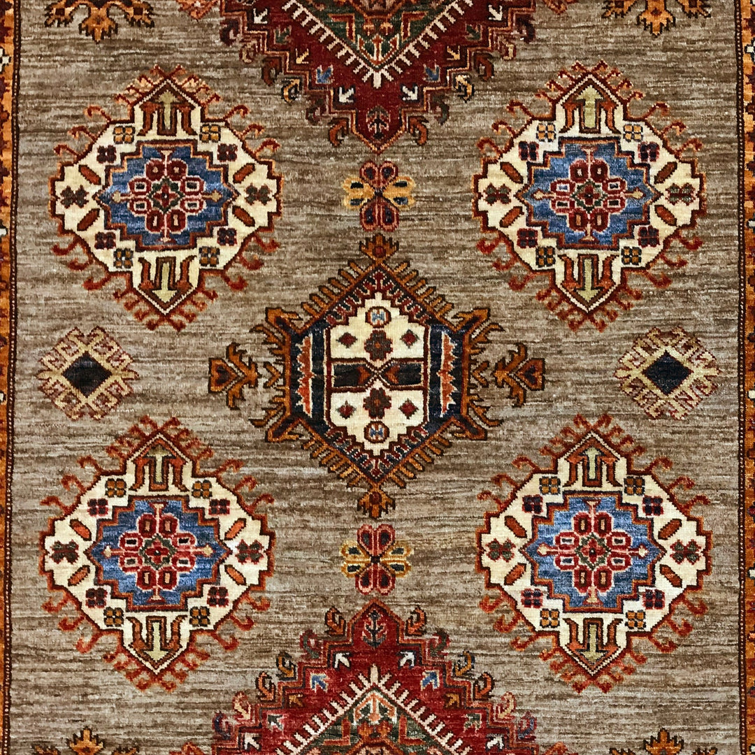 Luxury Fine Kazak Carpet 5' 9" x 7' 5" - No. AL42856